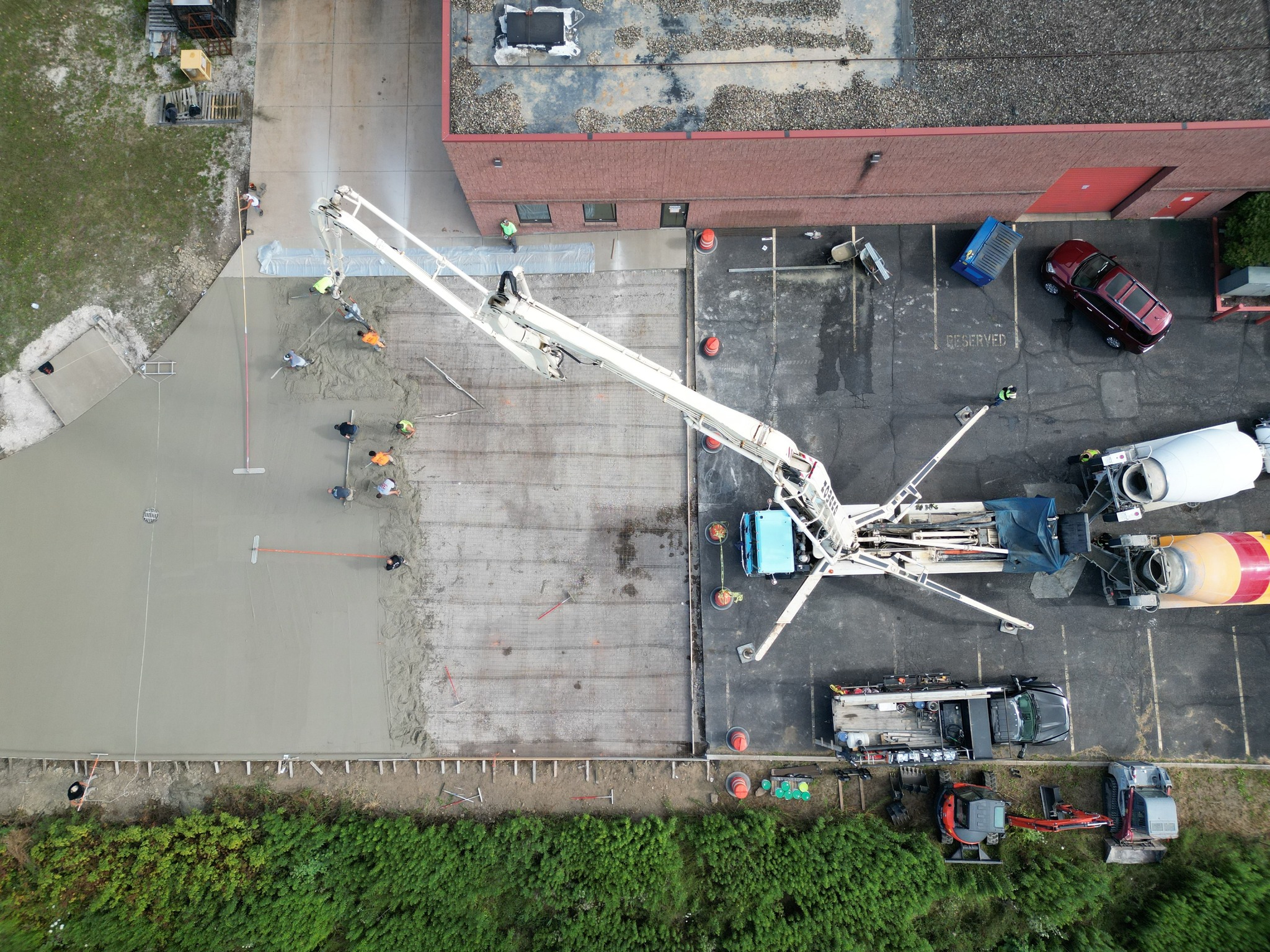 Xpress Construction and Services Expands Sustainable Offerings with Advanced Tools and Customer-Centric Strategies